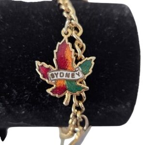 Vintage Canadian Souvenir Charm Bracelet – Sydney Nova Scotia – Enamel Gold Tone